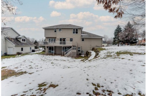 364 Stoney Ridge Trail, Stoughton, WI 53589