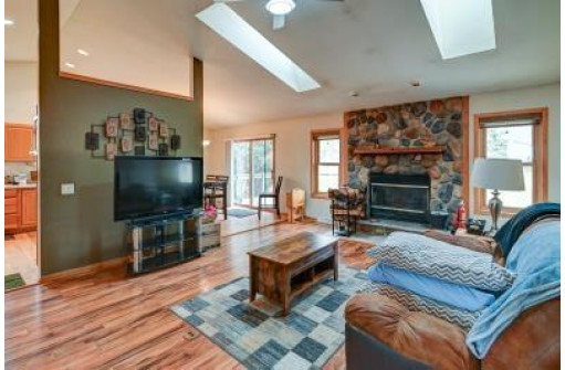 2760 Pheasant Run, Cottage Grove, WI 53527-9782