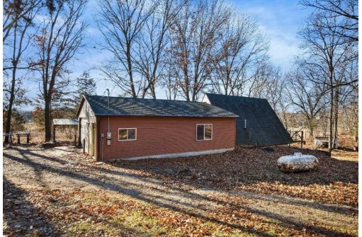 W3165 Grouse Road, Pardeeville, WI 53954