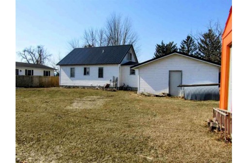 1310 S 6th Street, Prairie Du Chien, WI 53821