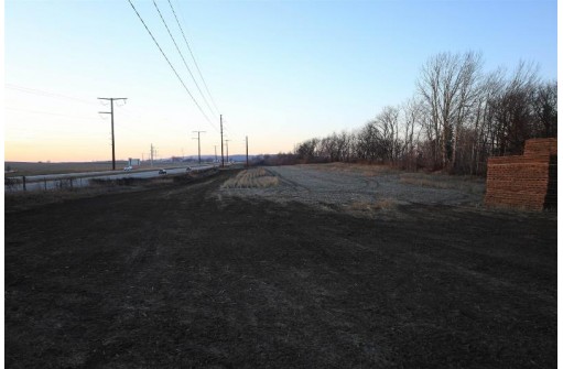 4.61 County Road Id, Mount Horeb, WI 53572