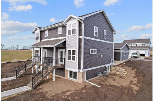 2894 Wild Goose Way, Stoughton, WI 53589