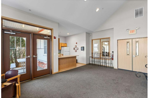 121 Metro Terrace 105, Madison, WI 53718