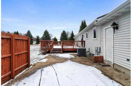 W7728 Patchin Road, Pardeeville, WI 53954