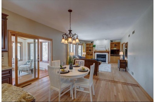 6104 Spring Pond Court, McFarland, WI 53558