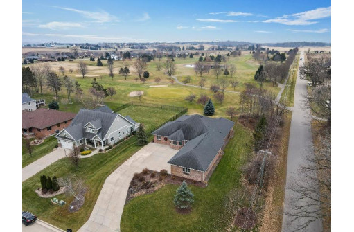 3101 Course View Drive, Stoughton, WI 53589