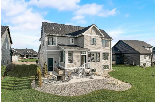 805 Walter Run, Waunakee, WI 53597