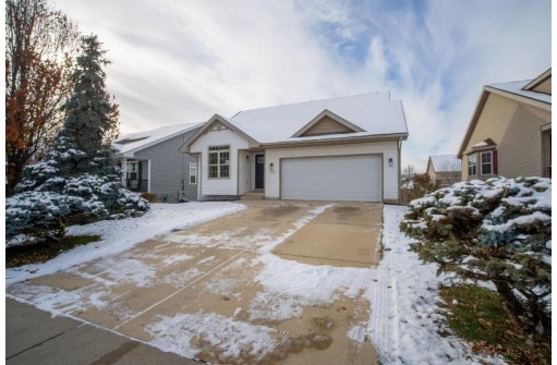 4138 Grayhawk Trail, Madison, WI 53704