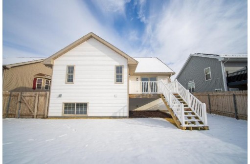 4138 Grayhawk Trail, Madison, WI 53704