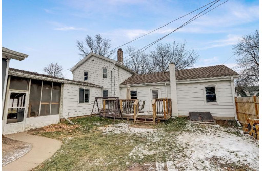 1015 Oak Street, Baraboo, WI 53913