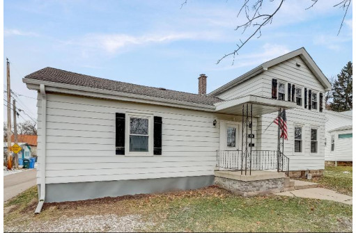 1015 Oak Street, Baraboo, WI 53913