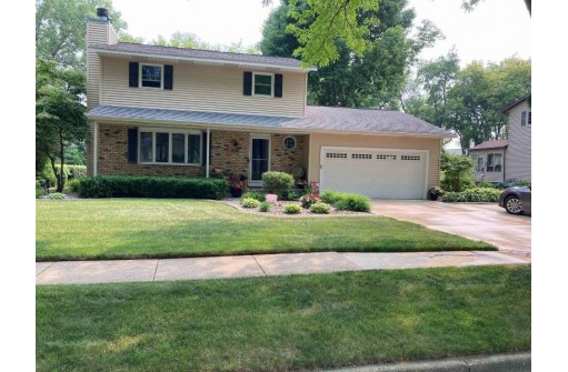 5101 Pebblebrook Drive, Madison, WI 53716