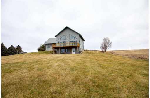 9505 Highway 133, Cassville, WI 53806