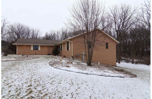 4944 N Old Orchard Drive, Janesville, WI 53545