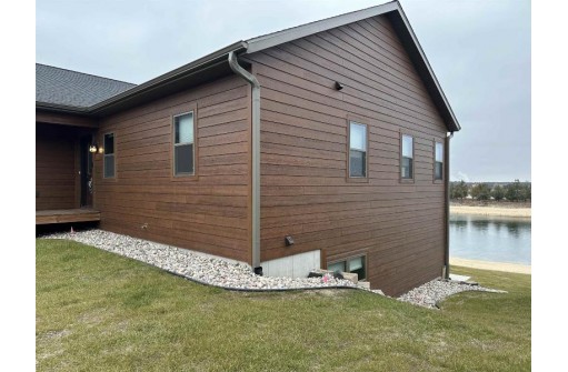 W5830 Island View Drive, New Lisbon, WI 53950