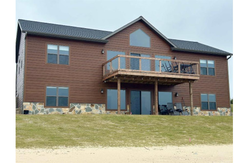 W5830 Island View Drive, New Lisbon, WI 53950