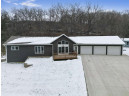 4256 Green Leaf Drive, Dodgeville, WI 53533