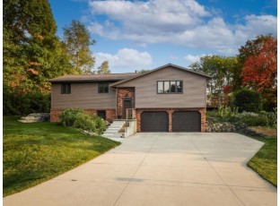 3771 Sunny Wood Drive DeForest, WI 53532