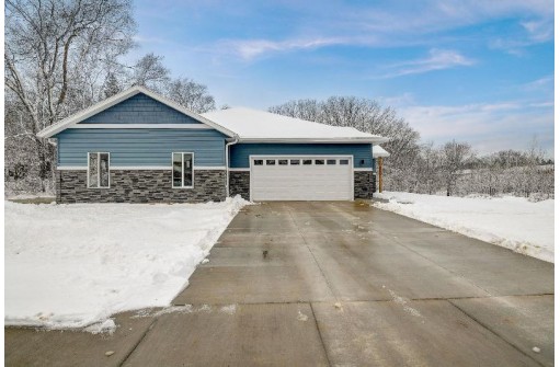 216 Chalet Drive, Stoughton, WI 53589