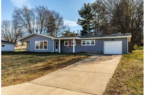 223 E Wisconsin Avenue, Monticello, WI 53570