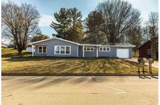 223 E Wisconsin Avenue, Monticello, WI 53570