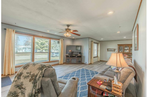 223 E Wisconsin Avenue, Monticello, WI 53570