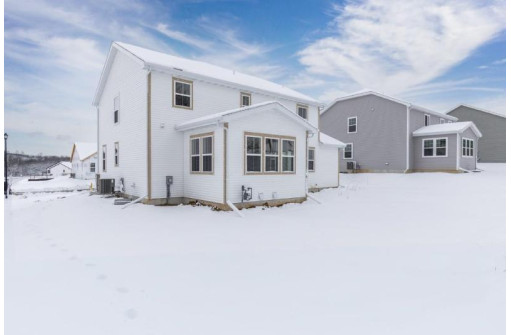 2337 Lonnie Lane, Sun Prairie, WI 53590