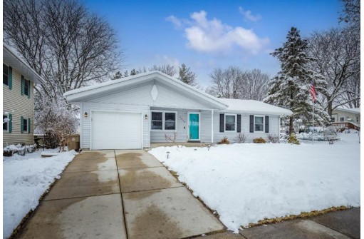 4910 Hamlet Place, Madison, WI 53714