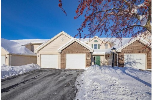 267 Kearney Way, Waunakee, WI 53597