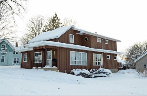 306 Crocker Street, Mazomanie, WI 53560