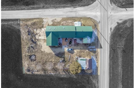 18990 Furnace Hill Road, Darlington, WI 53530-9305