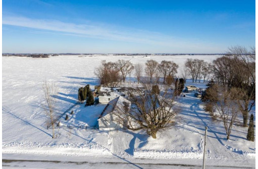 N1098 Pleasant Drive, Markesan, WI 53946