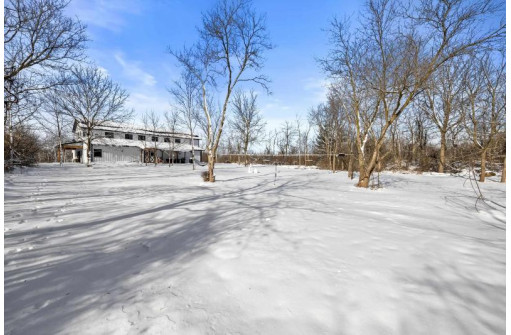 39 S Emmertsen Road, Racine, WI 53406