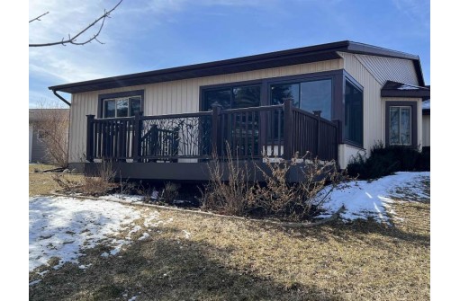 650 Saddle Ridge, Portage, WI 53901