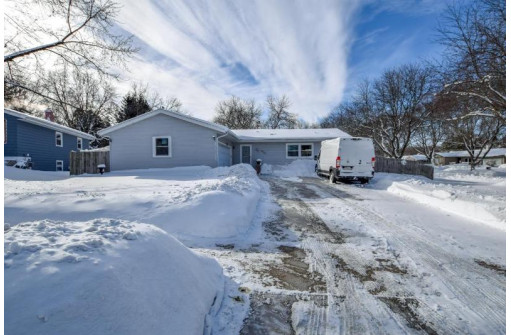 6829 Putnam Road, Madison, WI 53711