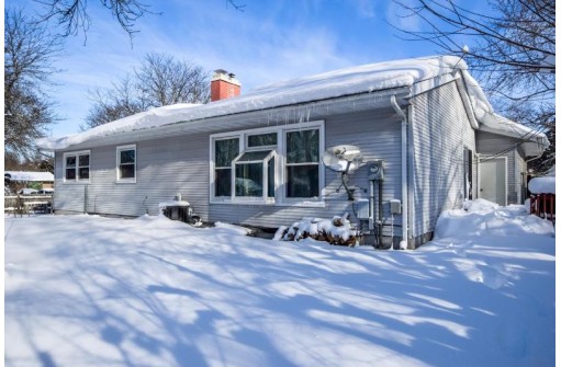 6829 Putnam Road, Madison, WI 53711