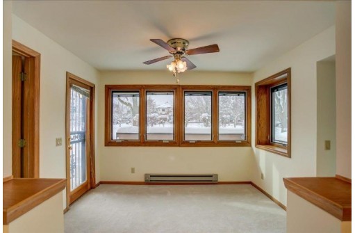 5 Maple Wood Lane 108, Madison, WI 53704