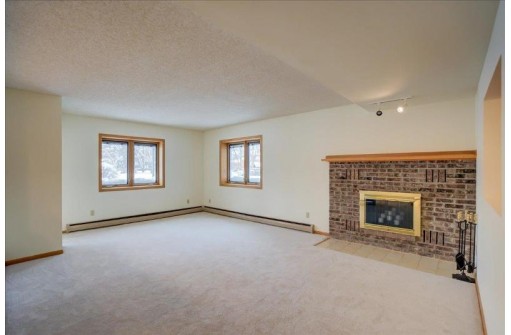 5 Maple Wood Lane 108, Madison, WI 53704