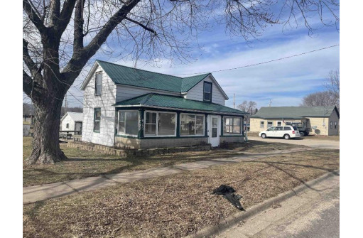 1401 S Beaumont Road, Prairie Du Chien, WI 53821