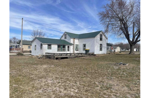 1401 S Beaumont Road, Prairie Du Chien, WI 53821