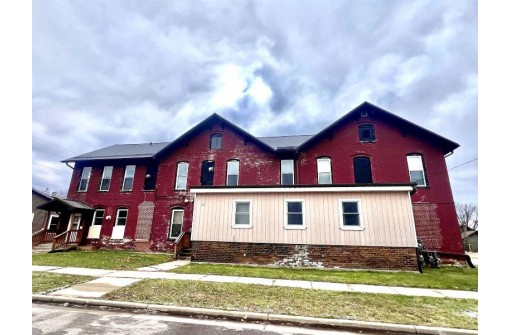 115 W Pearl Street, New Lisbon, WI 53950