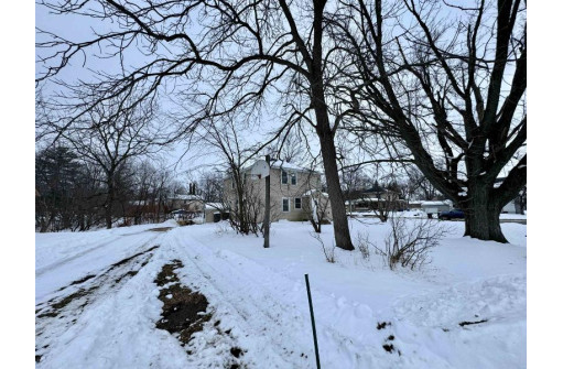 208 E 2nd Street, Westfield, WI 53964