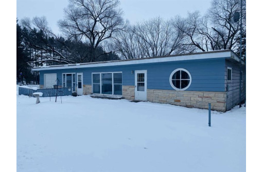 3291 5th Lane, Oxford, WI 53952