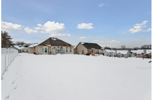 11326 N Crestwood Drive, Edgerton, WI 53534