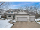 707 Lochmoore Drive, Waunakee, WI 53597