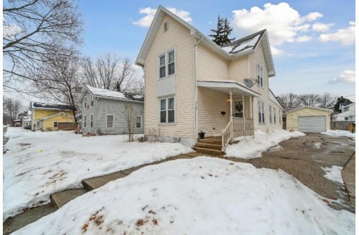 418 N Chatham Street, Janesville, WI 53548