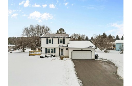 3900 Terrace Circle, DeForest, WI 53532