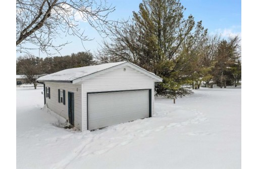 3900 Terrace Circle, DeForest, WI 53532