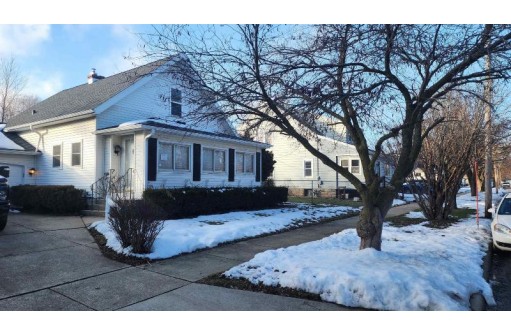 431 N Pine Street, Janesville, WI 53548