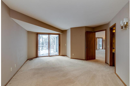 5255 Anna Lane, Middleton, WI 53562